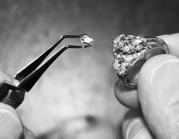  Set-in-Stone--A-Simple-Guide-to-Engagement-Ring-Settings 