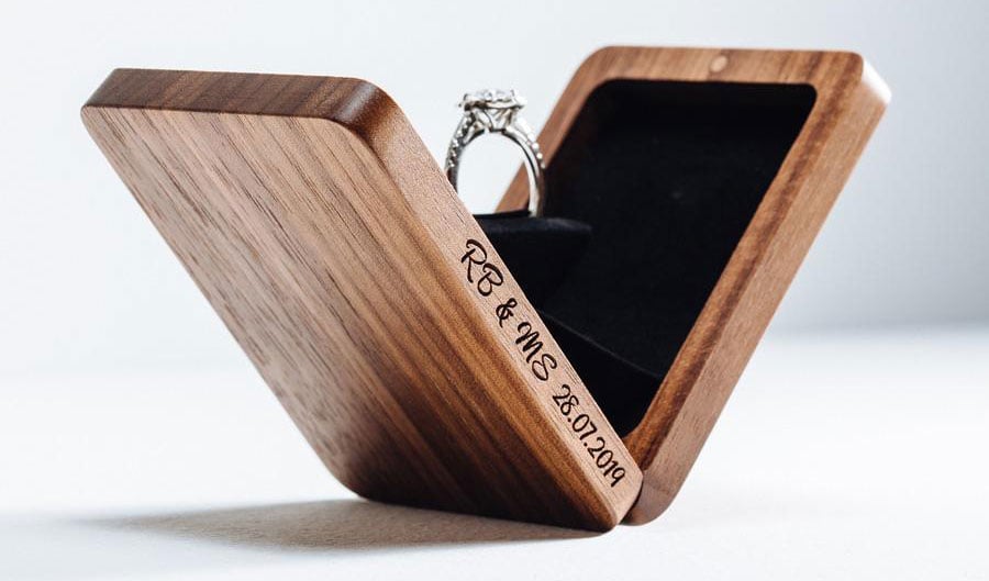 Modern engagement ring box