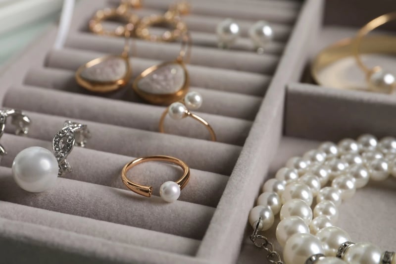 engagement ring travel jewellery box