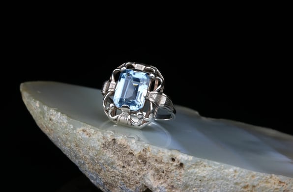  Are Deco engagement ring 