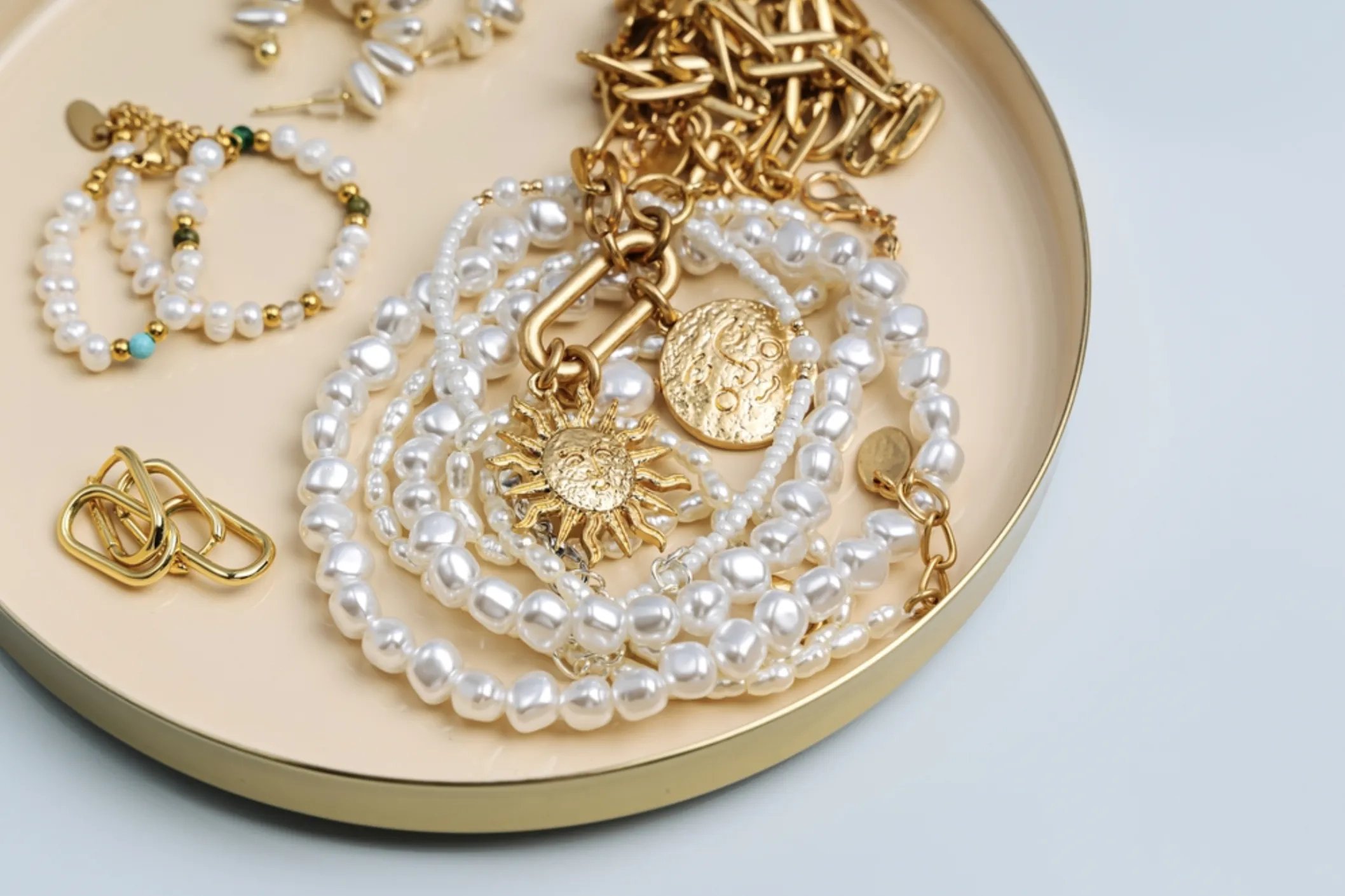 A collection of 1960s and 1970s bohemian jewellery.