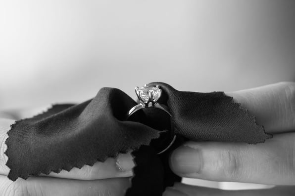  cleaning-diamond-rings-ultimate-faqs 