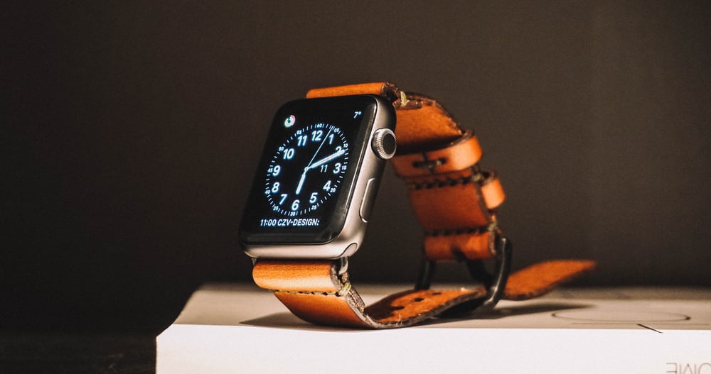 watch-hand-time-gadget-black-yellow-972965-pxhere.com