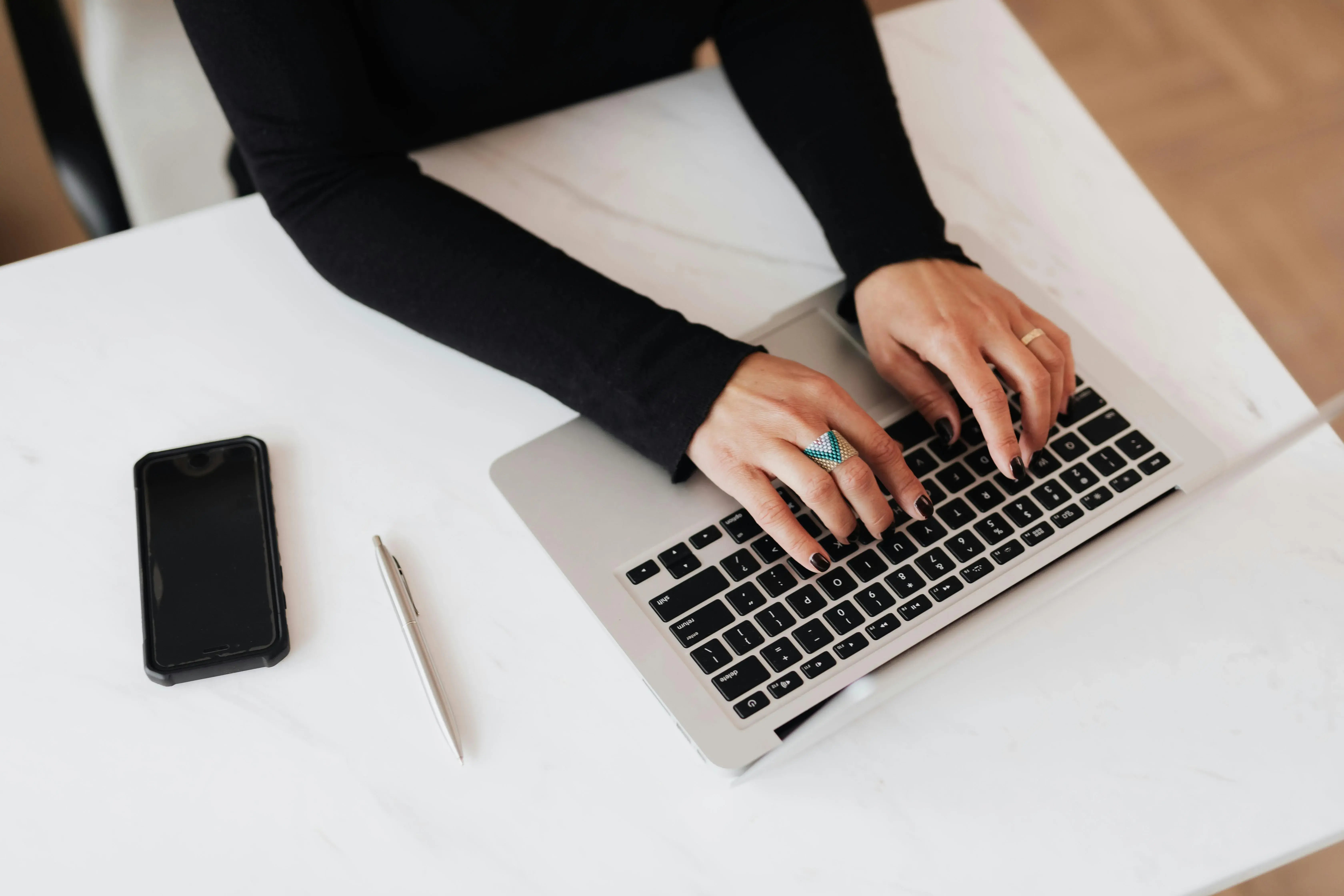 woman on laptop